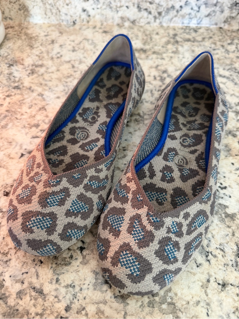 Rothy's Blue Gray Leopard-Print Knit Round Flats Washable Comfortable Blue Trim